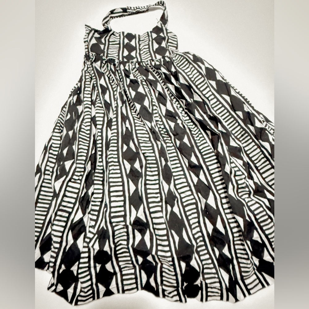 Old Navy black and white dress
